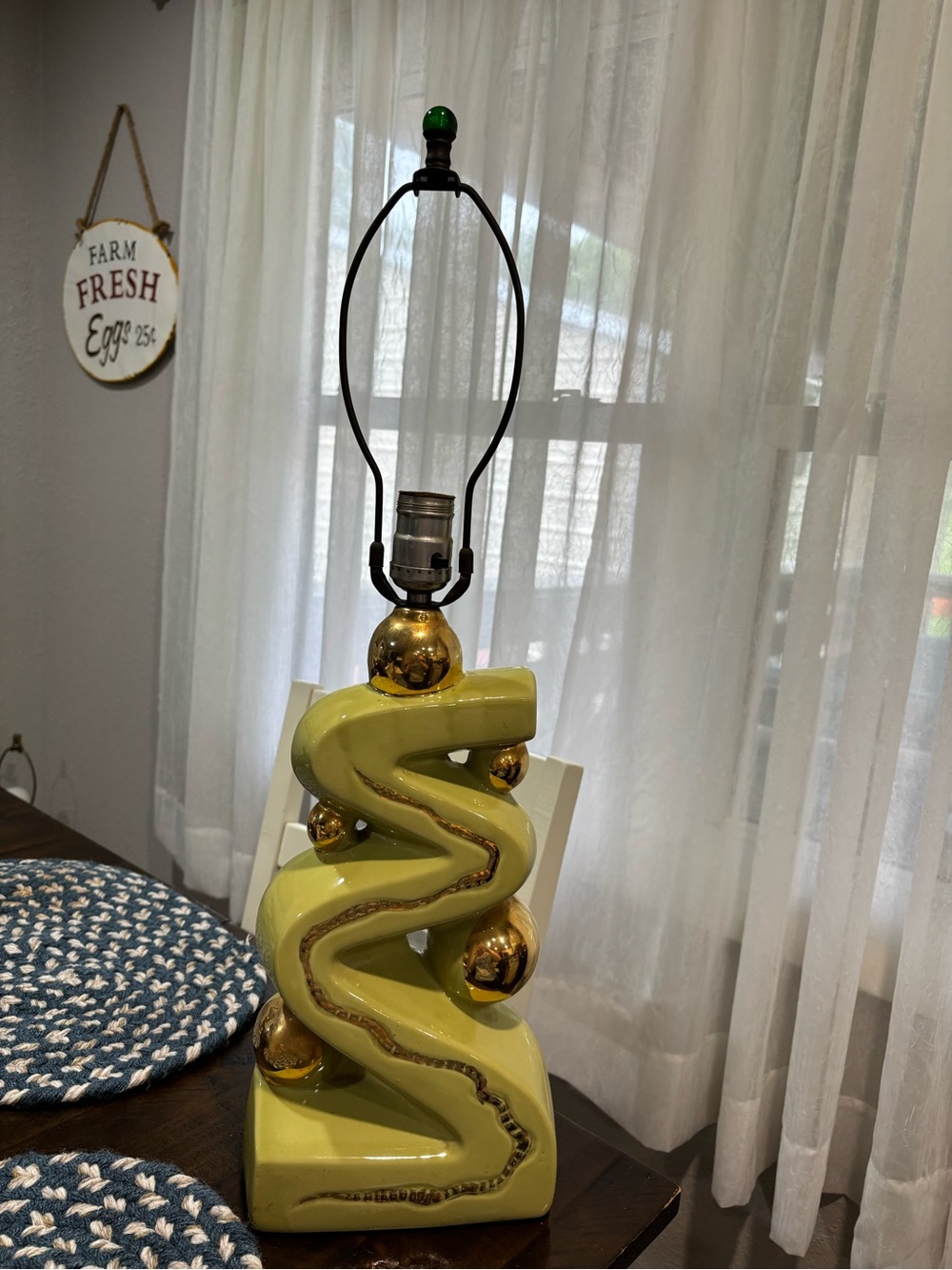 Stunning Art Deco Vintage Retro Ceramic Lamp Base in Chartreuse - Picture 7 of 16